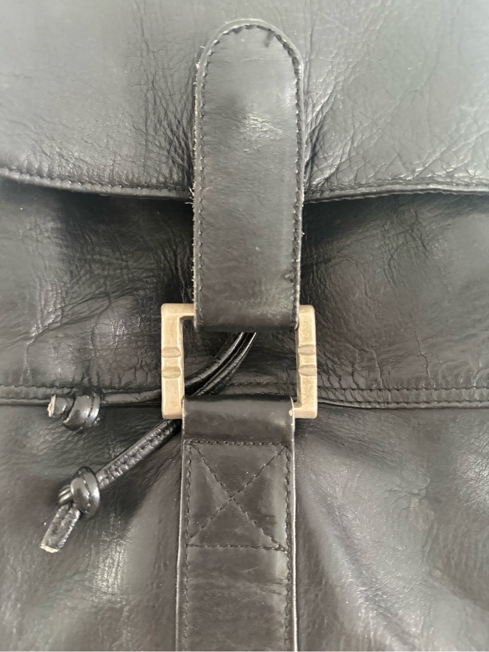 Vintage Leather Backpack Black Midsize Drawstring Pockets BuckleHeritage - Picture 3 of 16